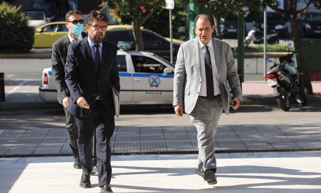 SYRIZA MP Spirtzis files complaint claiming that someone attempted to tap his phone