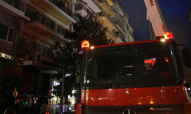 Φωτιά σε βιομηχανικό χώρο στο Μενίδι