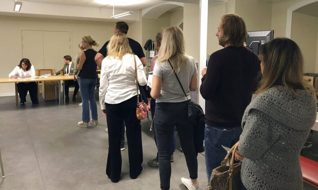 Εκλογές στη Σουηδία: Ντέρμπι για γερά νεύρα - Οριακό προβάδισμα της συντηρητικής συμμαχίας