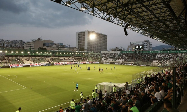 Παναθηναϊκός – ΑΕΚ: Ένταση ανάμεσα σε οπαδούς και ΜΑΤ – Χρήση δακρυγόνων από την αστυνομία