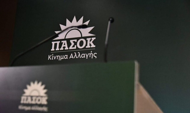 PASOK-KINAL: PM's constant attacks show that PASOK is his strategic opponent