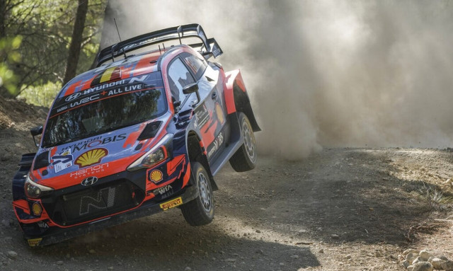 Rally Acropolis: Νικητής ο Νεβίλ, ιστορική επιτυχία για τη Hyundai!