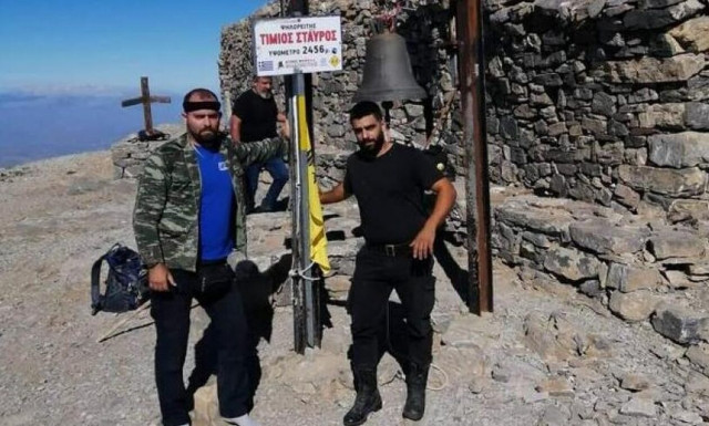 Κρήτη: Έκανε τάμα κι ανέβηκε ξυπόλητος στην κορυφή του Ψηλορείτη!