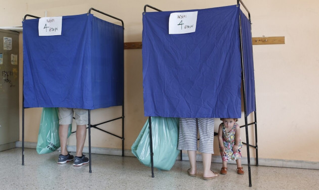 Οι αναποφάσιστοι του Κέντρου και οι κάλπες μετά το Πάσχα