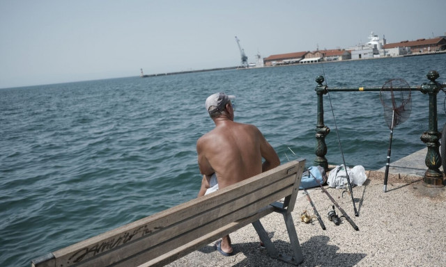 Καιρός: Από τον καύσωνα και την αφρικανική σκόνη στους 22 βαθμούς κελσίου