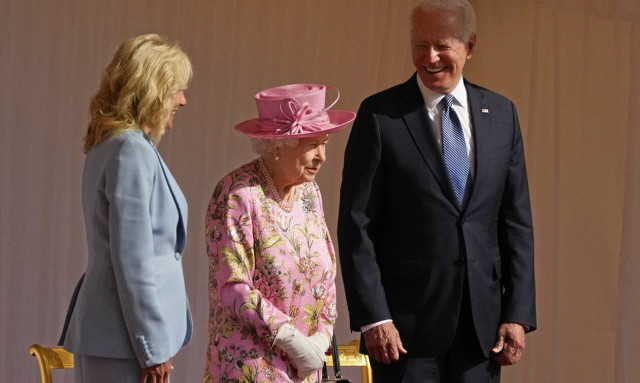 Το ζεύγος Μπάιντεν θα παραστεί στην κηδεία της βασίλισσας Ελισάβετ