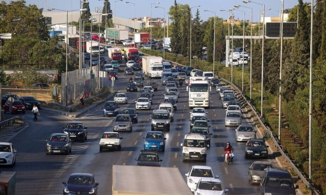 Κίνηση τώρα: Στα «κόκκινα» Εθνική και Κηφισίας- Ποιους δρόμους να αποφύγετε
