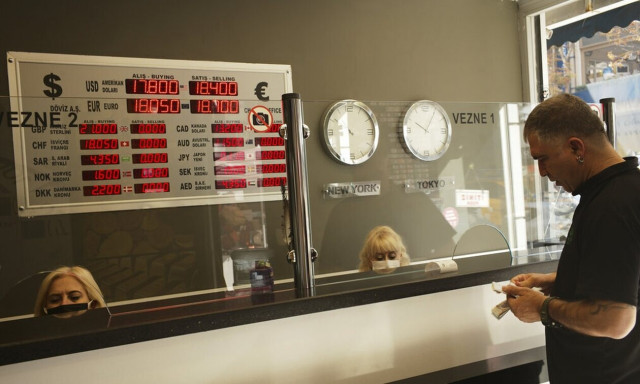 Τουρκία: Μυστήριο με την εισροή δισεκατομμυρίων στις τράπεζες της χώρας, λέει το Bloomberg