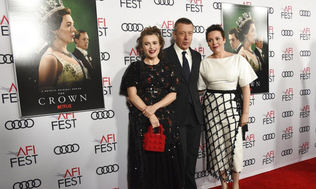 Ο θάνατος της Ελισάβετ «έφερε» ρεκόρ τηλεθέασης για το Crown - Aύξηση 800% για τη σειρά του Netflix