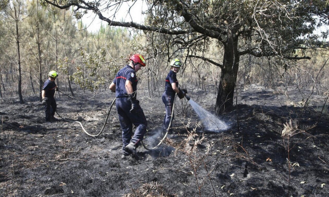 Γαλλία: Πυρκαγιά κατέκαψε 13.000 στρέμματα στο νοτιοδυτικό τμήμα της χώρας