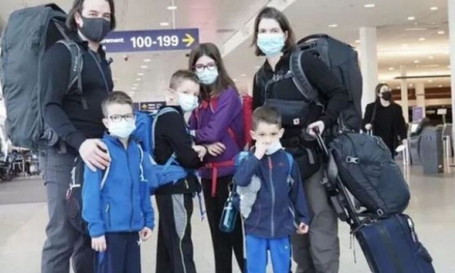 Οικογένεια στον Καναδά ξεκίνησε ένα ταξίδι ζωής πριν τα τρία παιδιά της χάσουν την όρασή τους