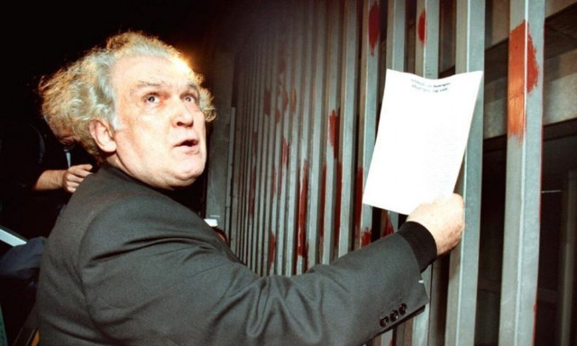 Κώστας Καζάκος: Η απώλεια της οκτώ μηνών κόρης του που σημάδεψε τη ζωή του