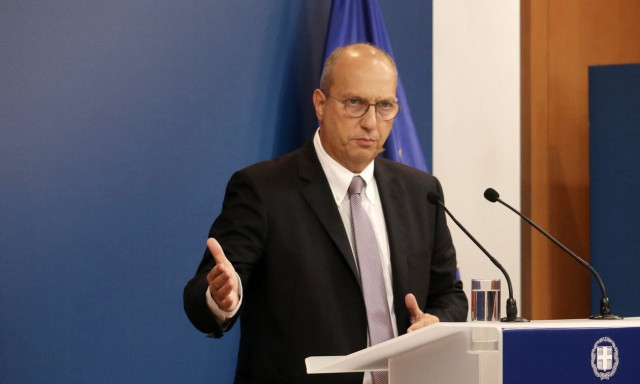 Απάντηση Οικονόμου στις προκλήσεις Ακάρ: Ρητορικός παροξυσμός και ακρότητες που βασίζονται σε ψέματα