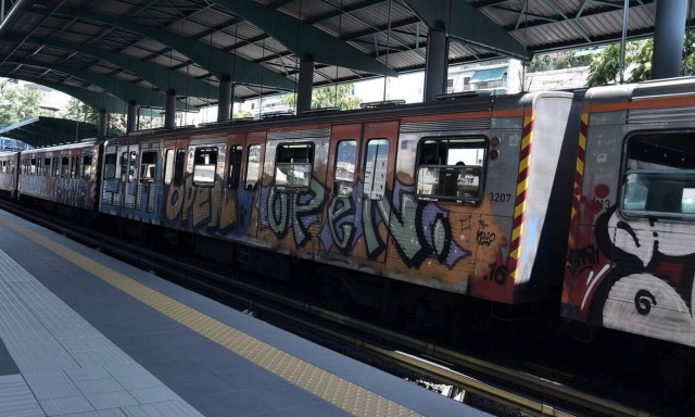 ΗΣΑΠ: Άγνωστος πέταξε πέτρα σε συρμό και τραυμάτισε επιβάτη στο κεφάλι