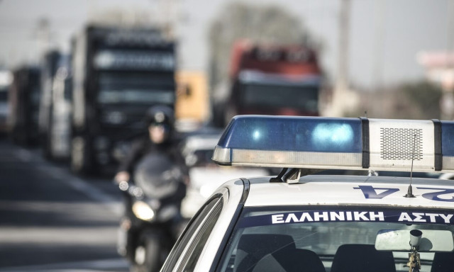 Τροχαίο στη Λεωφόρο Μαρκοπούλου - Διεκόπη η κυκλοφορία