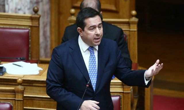 Απάντηση Μηταράκη στα fake news Σοϊλού: Η Τουρκία να προστατεύσει τους πρόσφυγες αντί να κάνει push