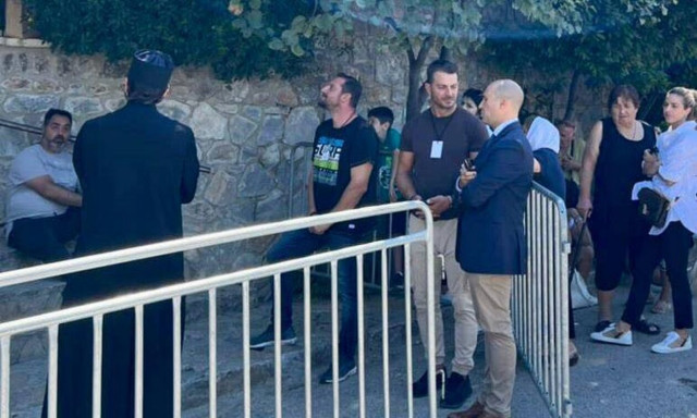 Ντάνος και Μπογδάνος στους Αγίους Ισιδώρους Λυκαβηττού