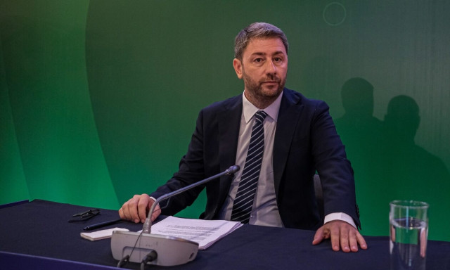 Ανδρουλάκης: Να αρθεί το απόρρητο για την παρακολούθηση μου - Κλειστά χαρτιά για τις συνεργασίες