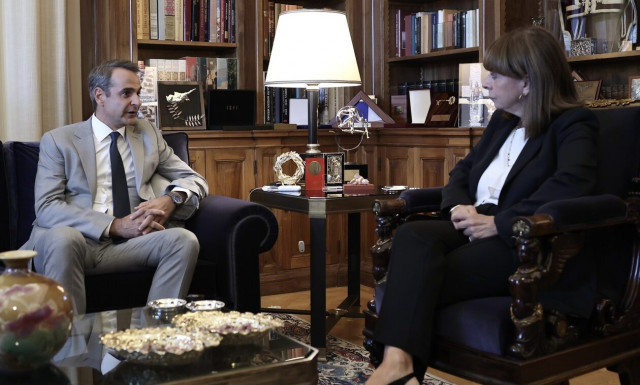 Ο Κυριάκος Μητσοτάκης με την Κατερίνα Σακελλαροπούλου