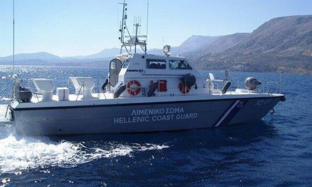 Ψάρευαν παράνομα στον Αμβρακικό Κόλπο και πιάστηκαν στα… δίχτυα των Λιμενικών