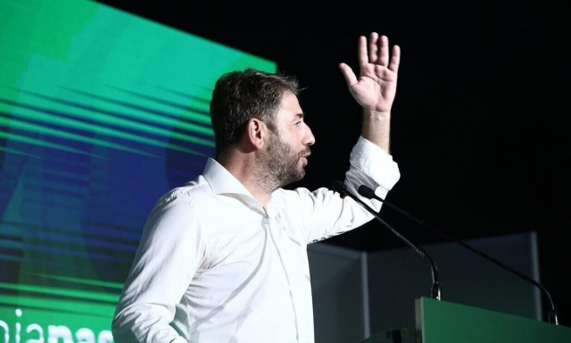 PASOK leader Androulakis proposes two measures to assist poor, lower energy consumption at TIF