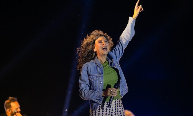 Με τη συναυλία της Ελευθερίας Αρβανιτάκη έριξε αυλαία το 1ο Μεσαιωνικό Φεστιβάλ Χίου