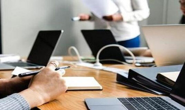 ΔΥΠΑ: Ποιοι κινδυνεύουν να χάσουν το επίδομα και και την κάρτα ανεργίας