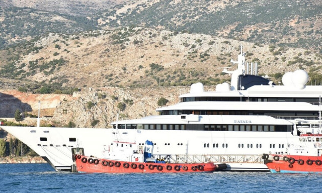 Στο Αργοστόλι «έδεσε» η θαλαμηγός «Katara» του πρώην Εμίρη του Κατάρ
