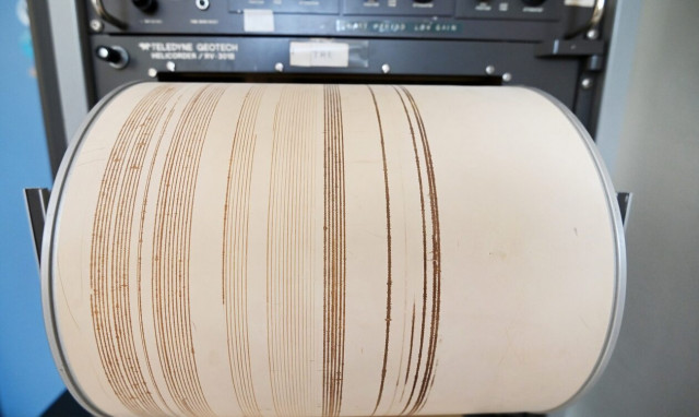 Πύργος - Λέκκας στο Newsbomb.gr: «Δέκα σεισμοί σήμερα στο ίδιο υποθαλάσσιο ρήγμα»