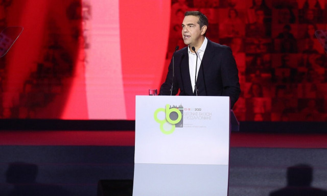 ΔΕΘ - Αλέξης Τσίπρας: Αύξηση κατώτατου μισθού στα 800 ευρώ και αφορολόγητο στα 10.000 για όλους