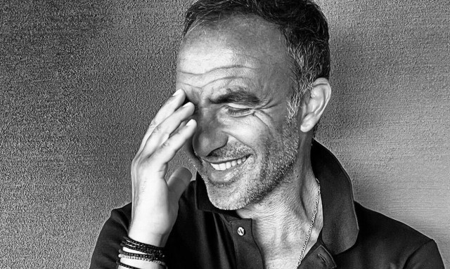 Νίκος Αλιάγας: «Είπαν στη μητέρα μου ότι είχα λίγες μέρες ζωής, με πήγαν στο Μεσολόγγι με ράμματα»