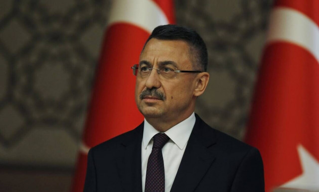 Σε ταραχή Άγκυρα και Τουρκοκύπριοι: Δηλώσεις Τατάρ και Οκτάι για την άρση του εμπάργκο όπλων