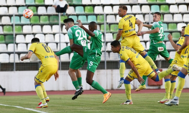 Super League: Τα έδωσαν όλα, παρέμειναν χωρίς νίκη Λεβαδειακός και Αστέρας Τρίπολης