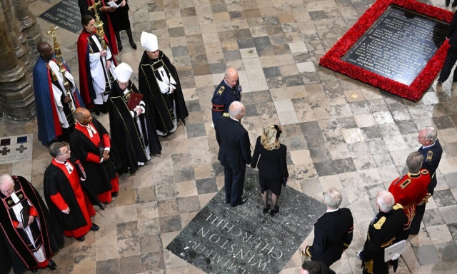 Κηδεία Ελισάβετ: Το τελευταίο «αντίο» στη βασίλισσα που σφράγισε μία εποχή - Θλίψη και συγκίνηση