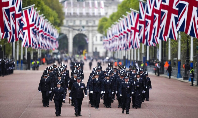Κηδεία βασίλισσας Ελισάβετ: Σε πλήρη εξέλιξη η επιχείρηση «ατσάλινο δαχτυλίδι» - Φρούριο το Λονδίνο