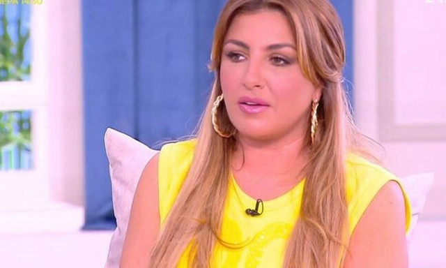 Έλενα Παπαρίζου: Μιλά για τον καβγά στα MAD - «Δεν πιστεύω στη βία, δεν έχω τίποτα με τα παλικάρια»