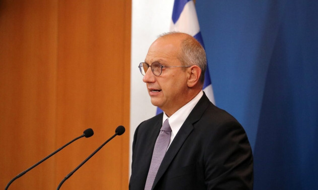 Οικονόμου: Δεν μπορείς να κυβερνήσεις με κάποιον που κοιτά στην Ανατολή όταν είσαι στη Δύση