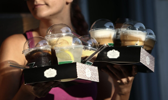 ΑΑΔΕ: 1.700 έλεγχοι σε επιχειρήσεις με ντελίβερι - Πρόστιμα 373.000 ευρώ