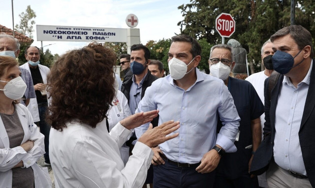 Επίσκεψη Τσίπρα στο νοσοκομείο Παίδων «Αγία Σοφία» για τις ελλείψεις αναισθησιολόγων