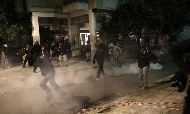 Επεισόδια στα Εξάρχεια - Έγιναν δύο προσαγωγές και μία σύλληψη