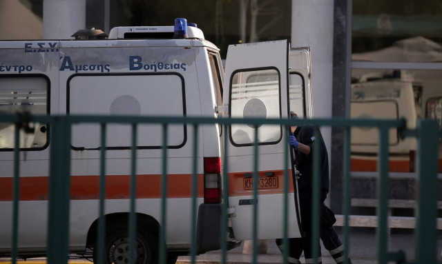 Κρήτη: Παιδοψυχίατρος αναλαμβάνει την ανήλικη που έκοψε τις φλέβες της μπροστά σε γονείς και παιδιά