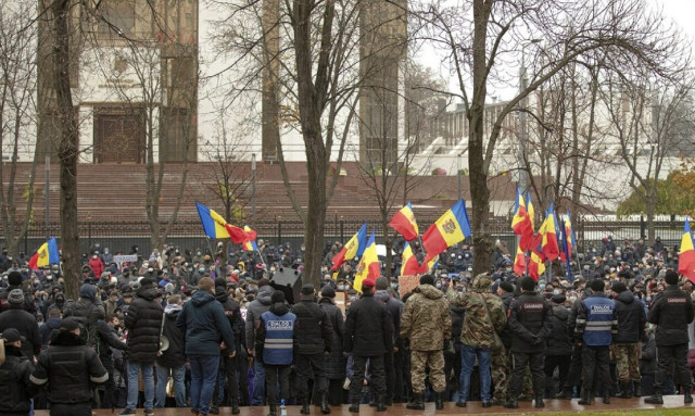 Μολδαβία: Χιλιάδες διαδηλωτές στην πρωτεύουσα Κισινάου ζητούν την παραίτηση της κυβέρνησης