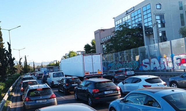 Κίνηση τώρα: Δευτέρα… υπομονής! Καθυστερήσεις στον Κηφισό – Πού αλλού υπάρχουν προβλήματα