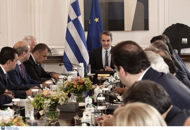 υπουργικό ακρίβεια μητσοτάκης