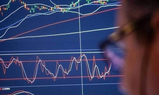 Στο 4,76% η απόδοση του ελληνικού δεκαετούς ομολόγου