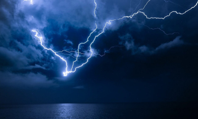 Κακοκαιρία «Bogdan»: Μεγάλη προσοχή - Πού θα σημειωθούν έντονα φαινόμενα τις επόμενες ώρες