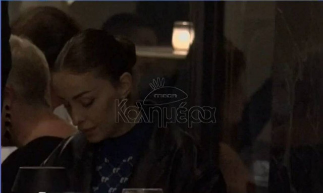 Ελένη Φουρέιρα: Η πρώτη βραδινή εμφάνιση μετά από 2 μήνες – «Eίναι ενοχλημένη»