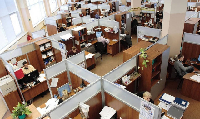 Συλλογικές συμβάσεις για αυτοαπασχολούμενους προτείνει η Ευρωπαϊκή Επιτροπή