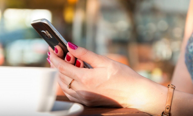 Ενεργειακή κρίση: Φόβοι για μπλακ άουτ στην κινητή τηλεφωνία τον χειμώνα