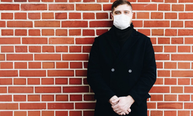 Η πανδημία μας «έβγαλε» τον κακό μας εαυτό - Πώς άλλαξε την προσωπικότητά μας